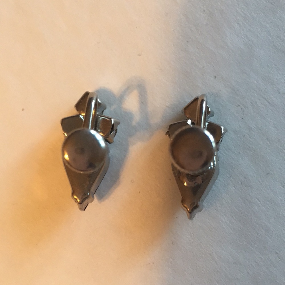 Vintage Rhinestone Earrings - Picture 2 of 3